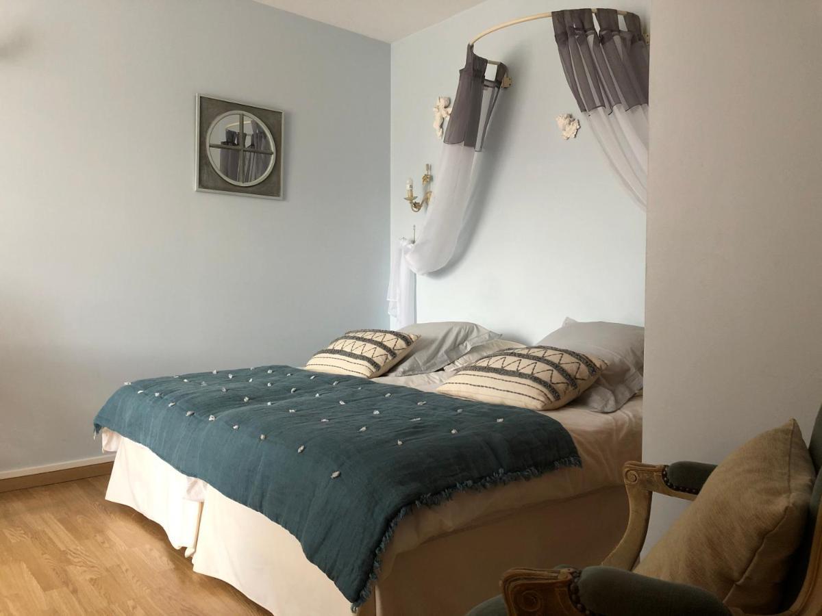 Bed and Breakfast Le Cèdre Bleu Grosrouvre Esterno foto